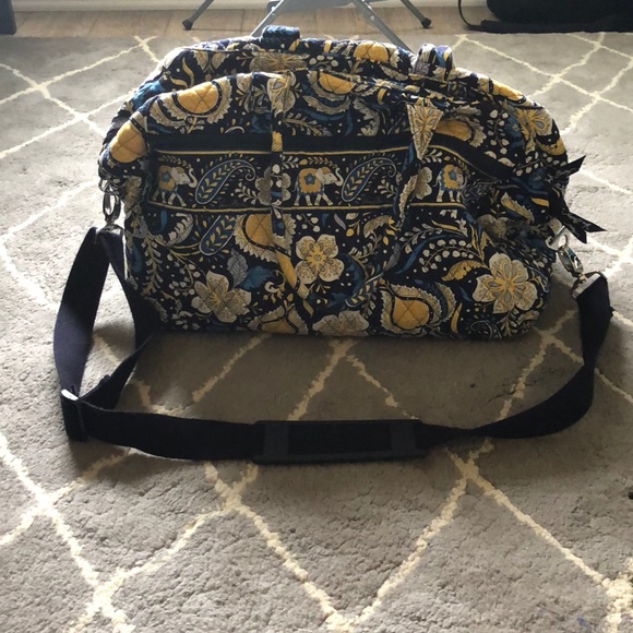 Vera Bradley Handbags - Vera Bradley Weekend Bag